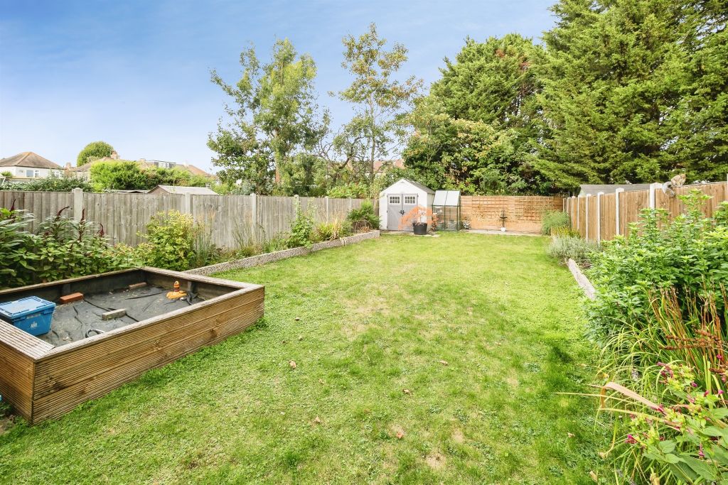 Property photo 2 of 21