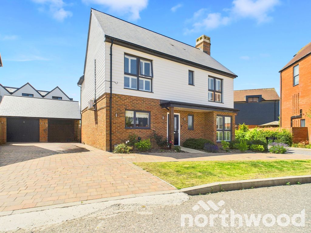 Property photo 1 of 31