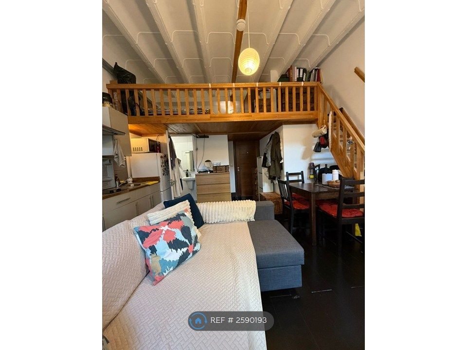 Property photo 3 of 5