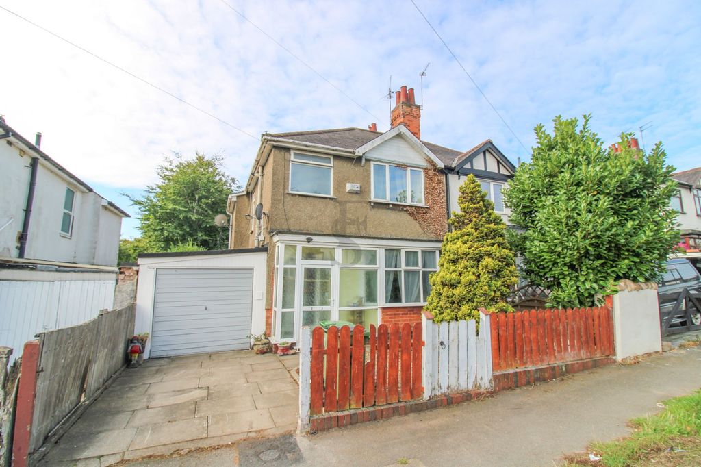 Property photo 1 of 12