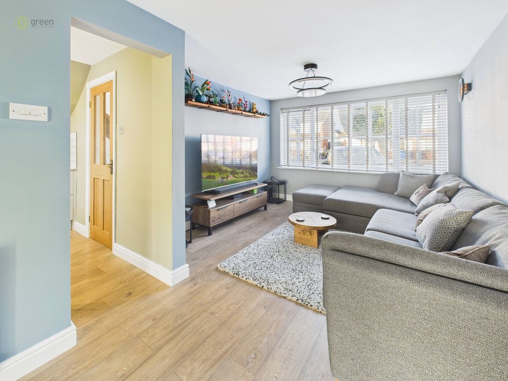 Property photo 2 of 20 Cam04425G0Pr0338Still005