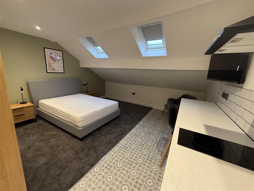 Property photo 2 of 6 S5.Jpg