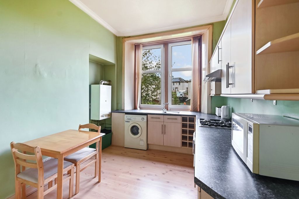 Property photo 2 of 20 Kitchen