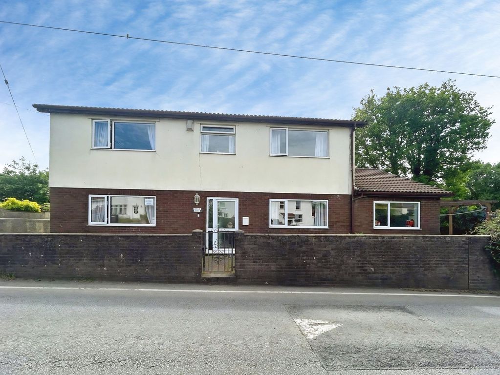 Property photo 1 of 32