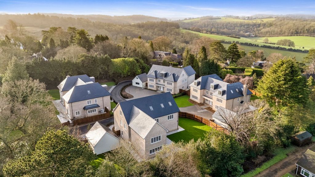 Property photo 2 of 59