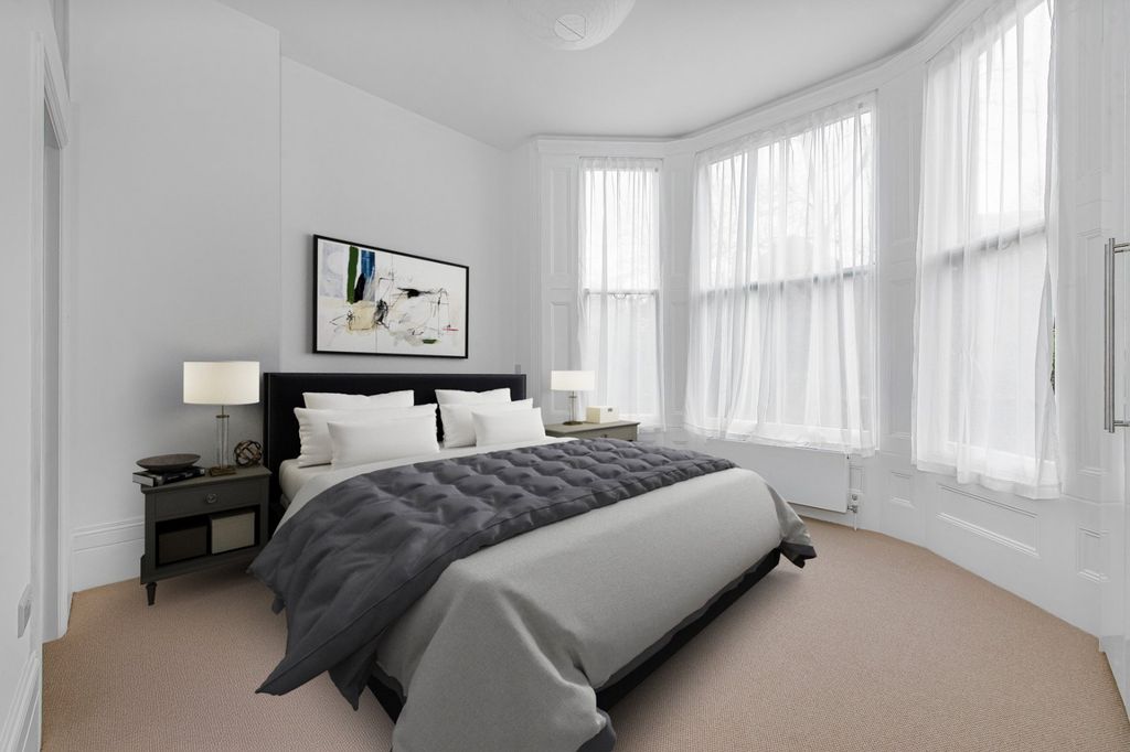 Property photo 3 of 8