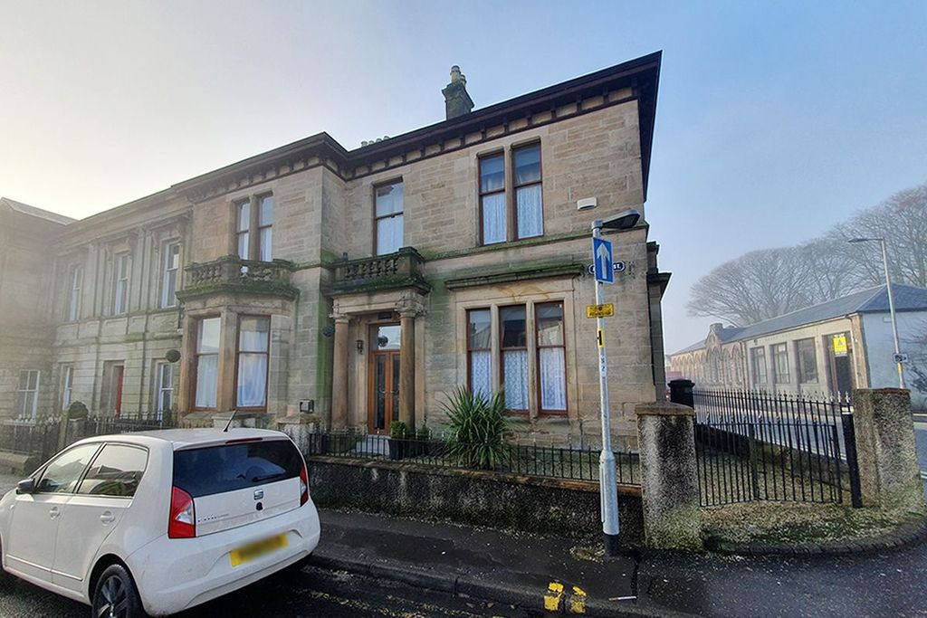 Property photo 1 of 9