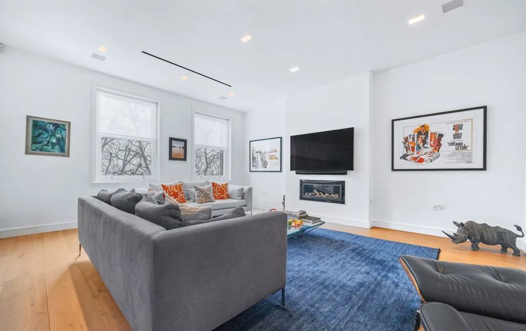 Property photo 3 of 13 Picture No. 05