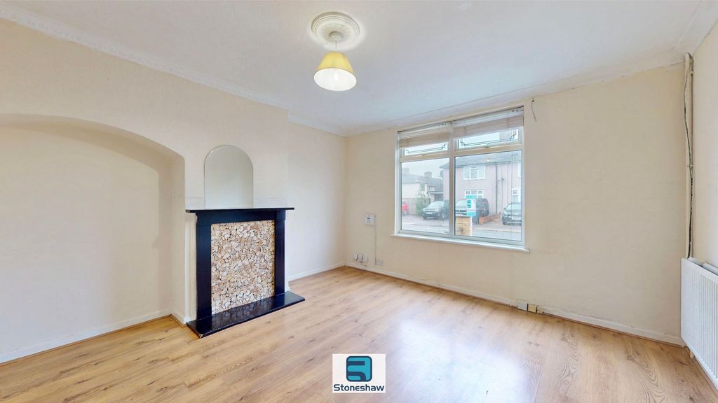 Property photo 3 of 15