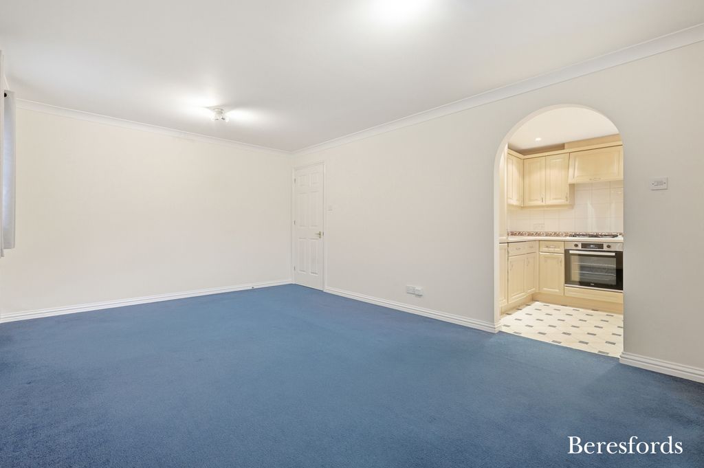 Property photo 2 of 16 Picture No. 13