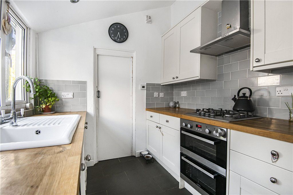 Property photo 2 of 12 Kitchen