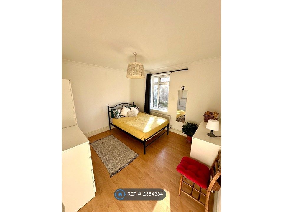 Property photo 1 of 9 Bedroom