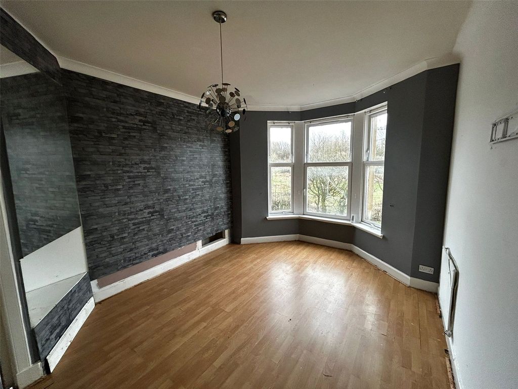 Property photo 3 of 6 Picture No. 04