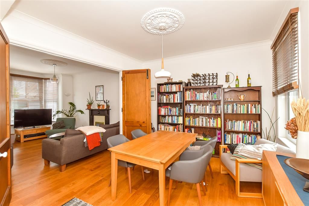 Property photo 3 of 10 Dining Room