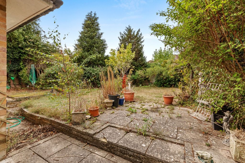 Property photo 2 of 16