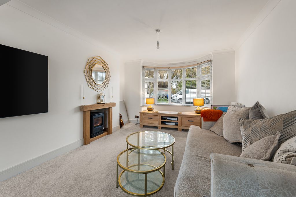 Property photo 2 of 29