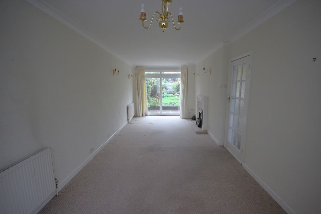 Property photo 3 of 8 Photo 1