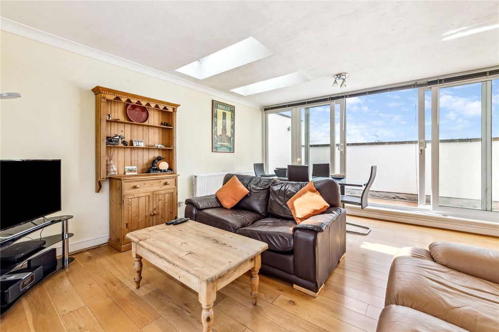 Property photo 1 of 16 Reception Room
