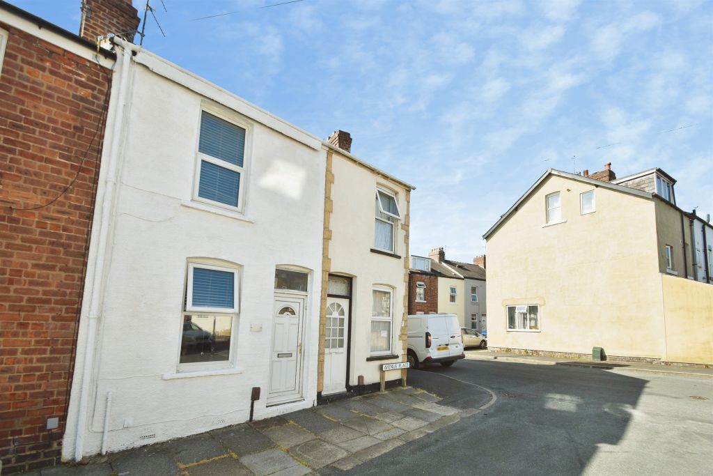 Property photo 1 of 11