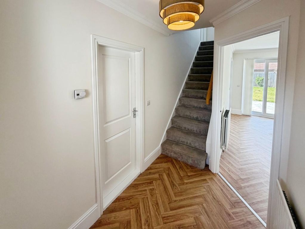 Property photo 2 of 33 d09541Bf-2-44F5-A5B2-F37D872C8560-1124-000000A63F1