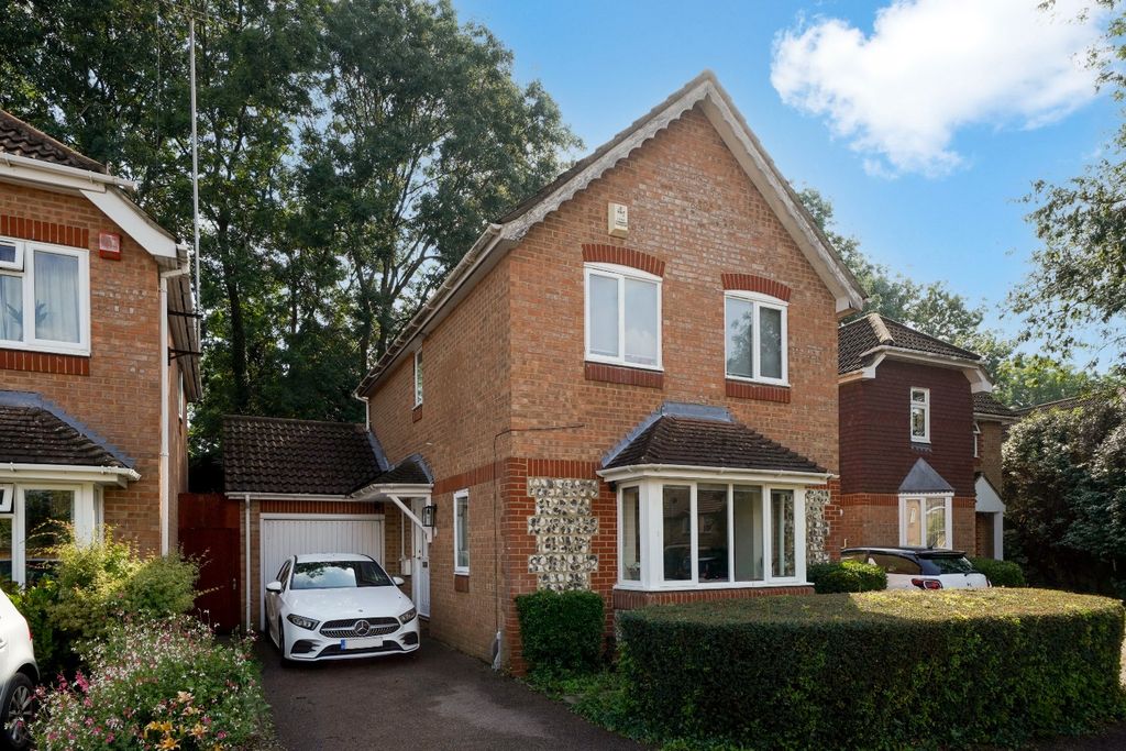 Property photo 1 of 15 5208840