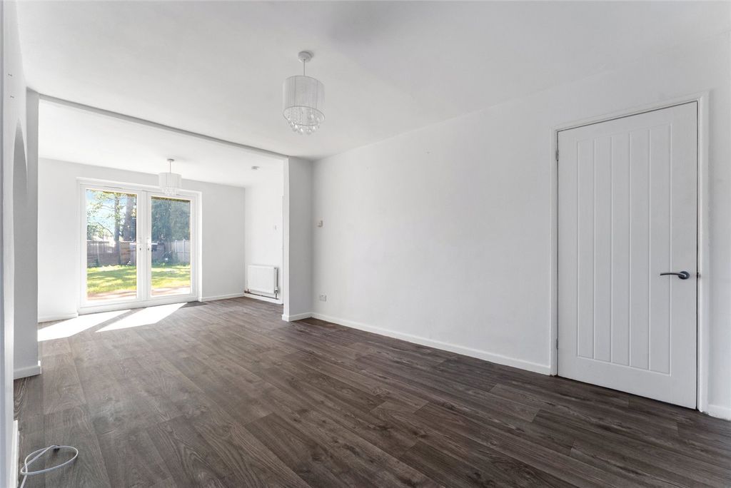 Property photo 2 of 16 Picture No. 01