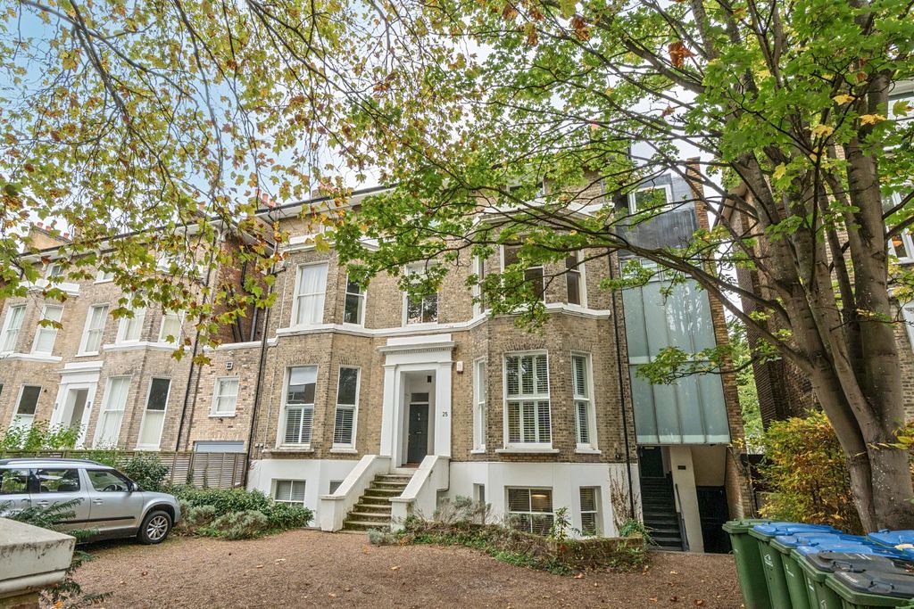 Property photo 1 of 9 External