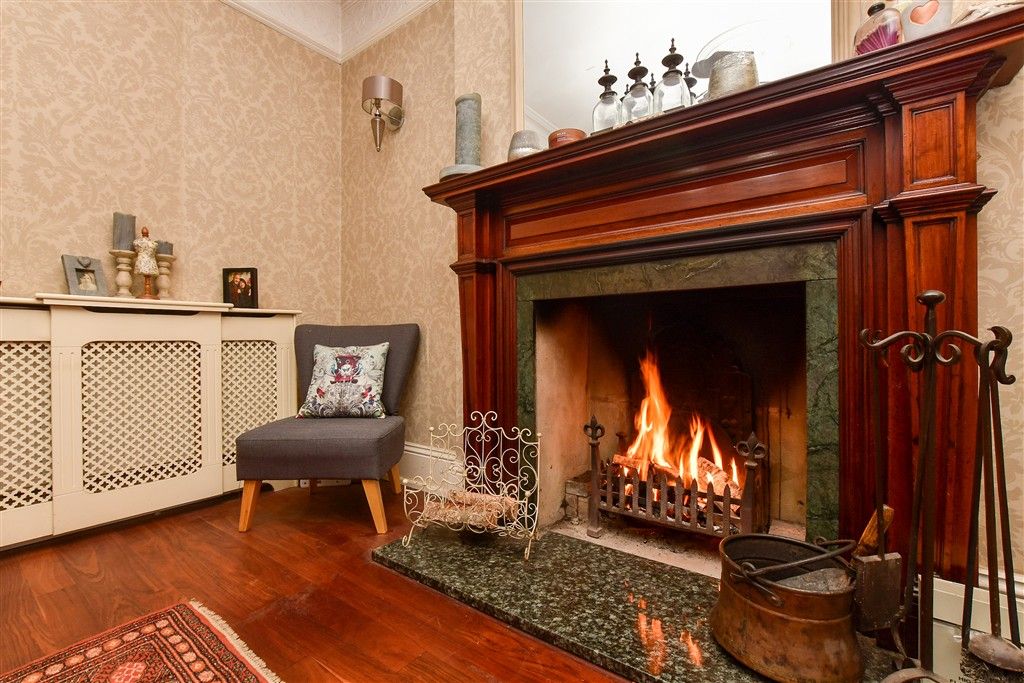 Property photo 3 of 21 Internal Feature