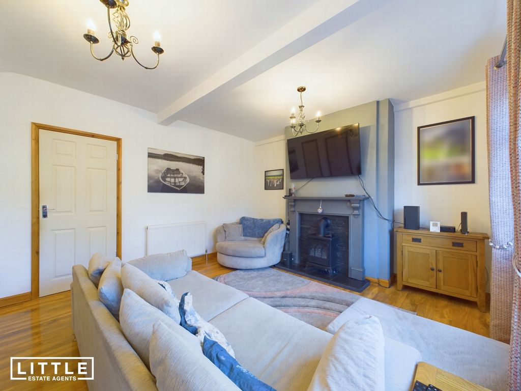 Property photo 3 of 19 Photo 16