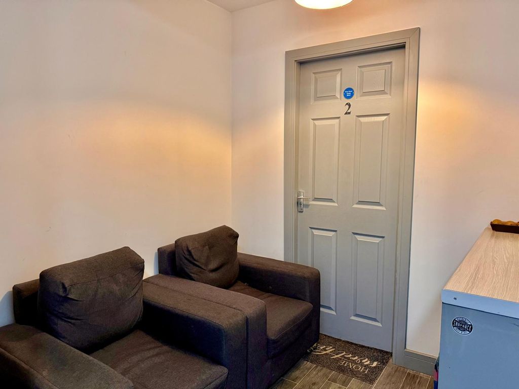 Property photo 3 of 18 Gallery