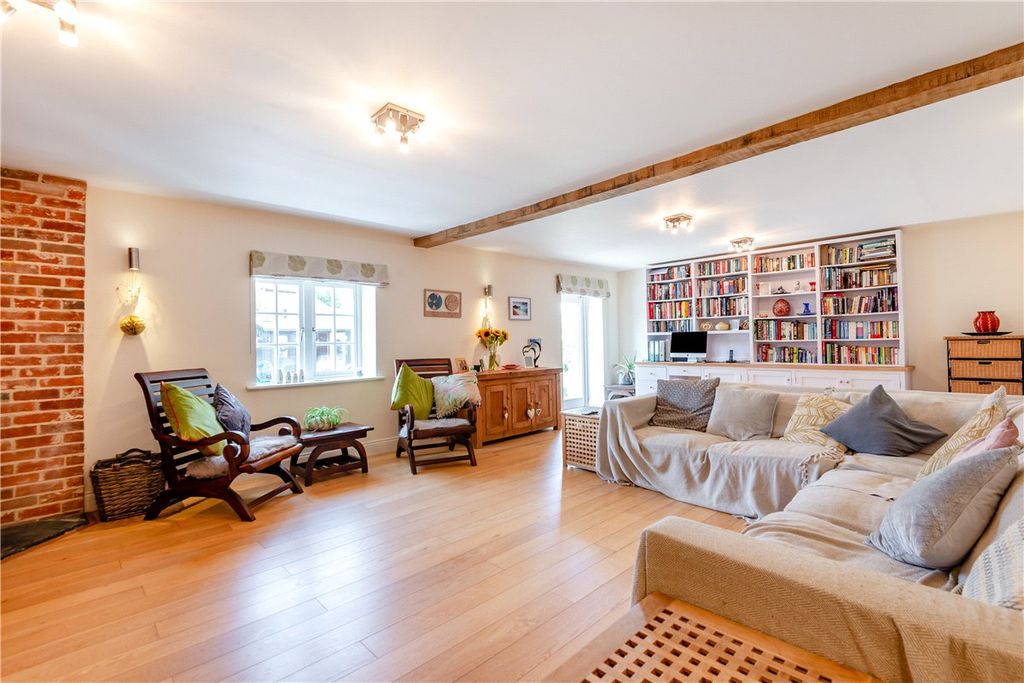 Property photo 3 of 17 Living Room