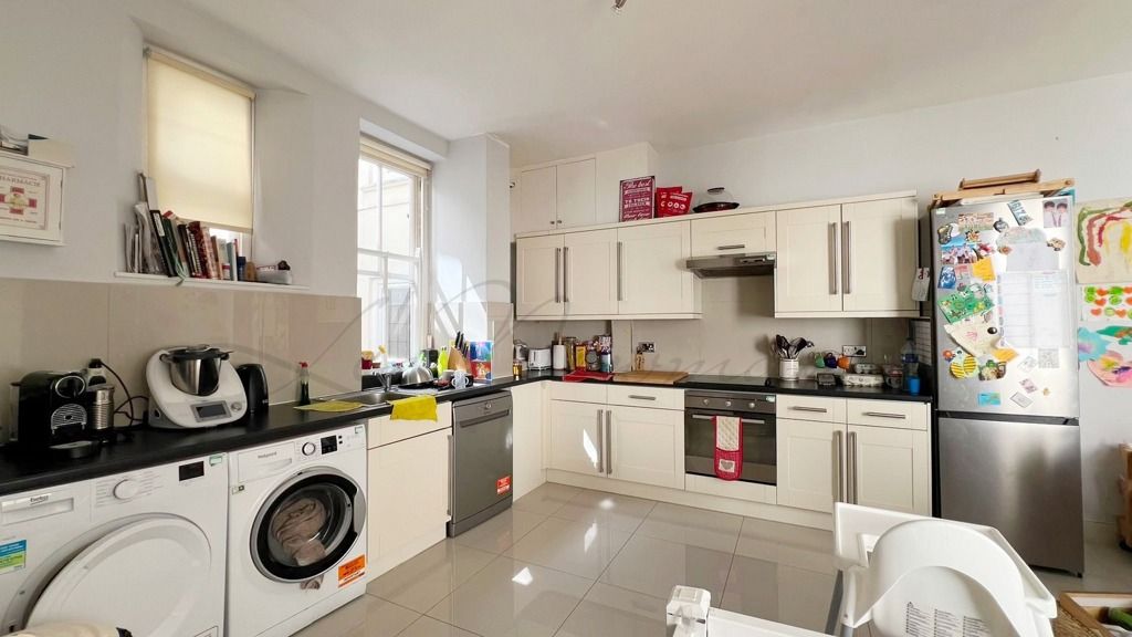 Property photo 3 of 12 Jpg