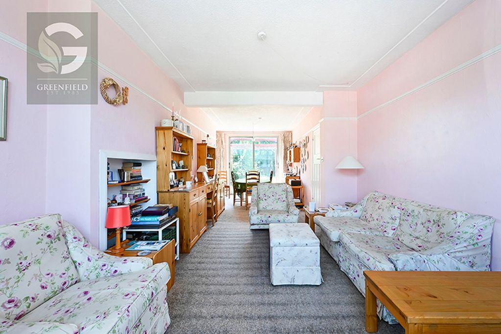 Property photo 2 of 12 Courtlands Drive, Ewell, Epsom, Kt19