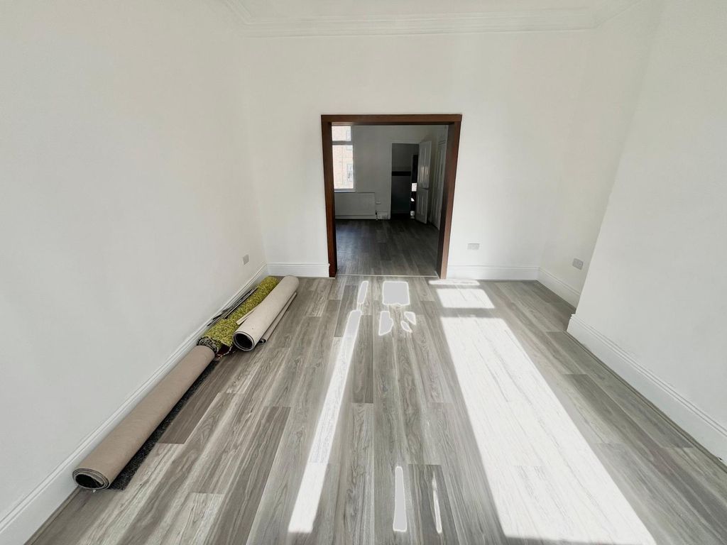 Property photo 1 of 7 167 Westbourne Avenue, Ne8 4Nr