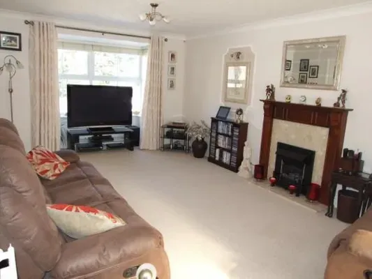 Property photo 2 of 5