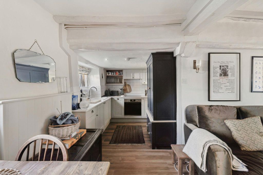 Property photo 3 of 22 Image