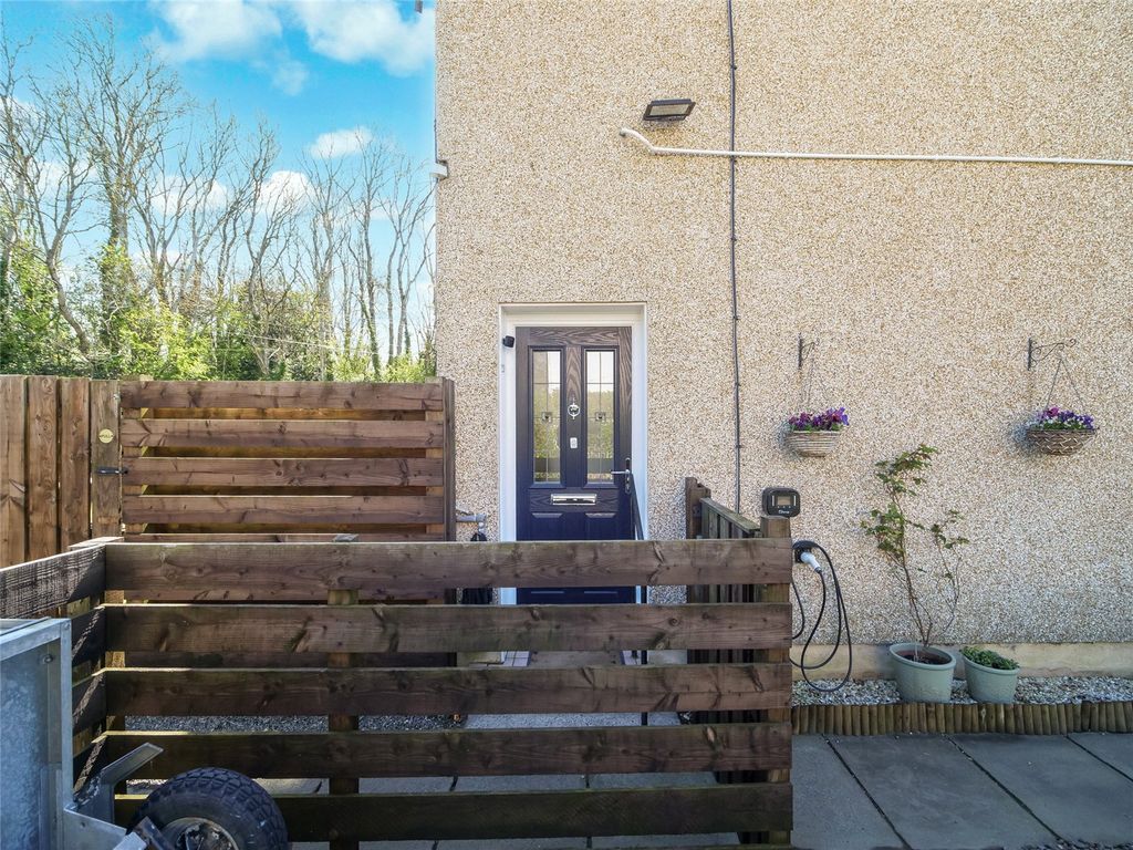 Property photo 2 of 19 Picture 2