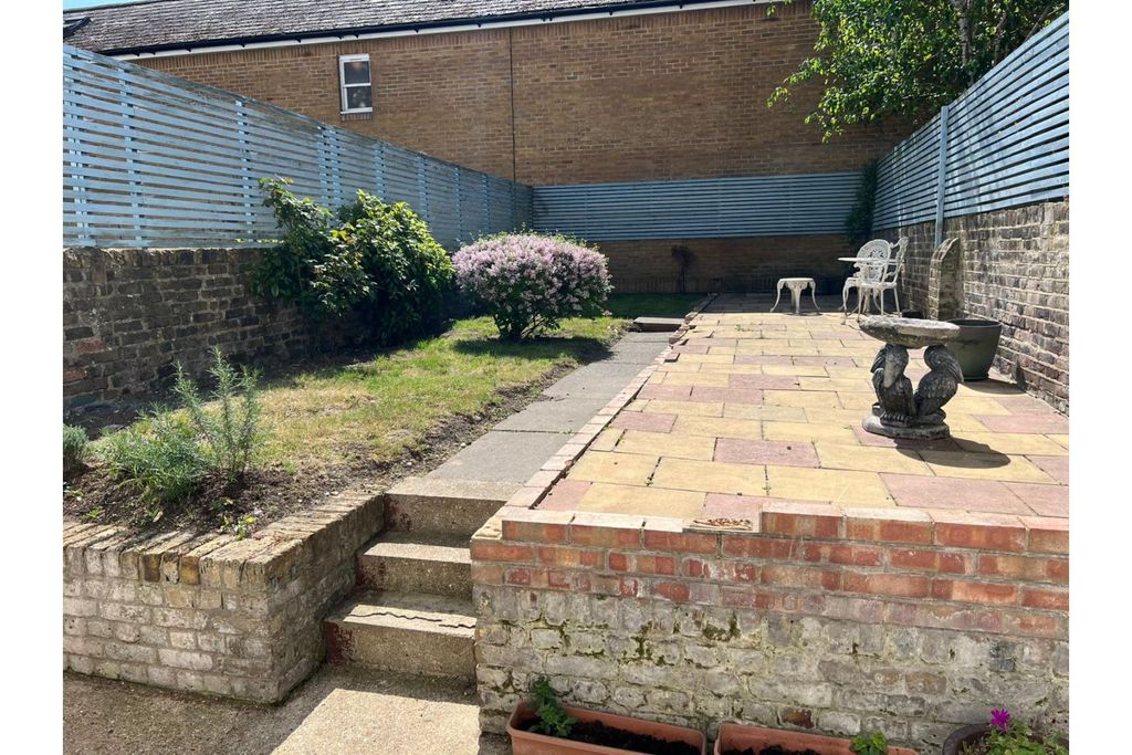Property photo 1 of 19