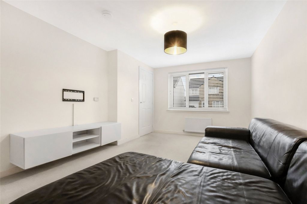 Property photo 3 of 18 Picture No. 05