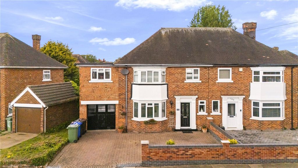 Property photo 1 of 33 Picture No. 24
