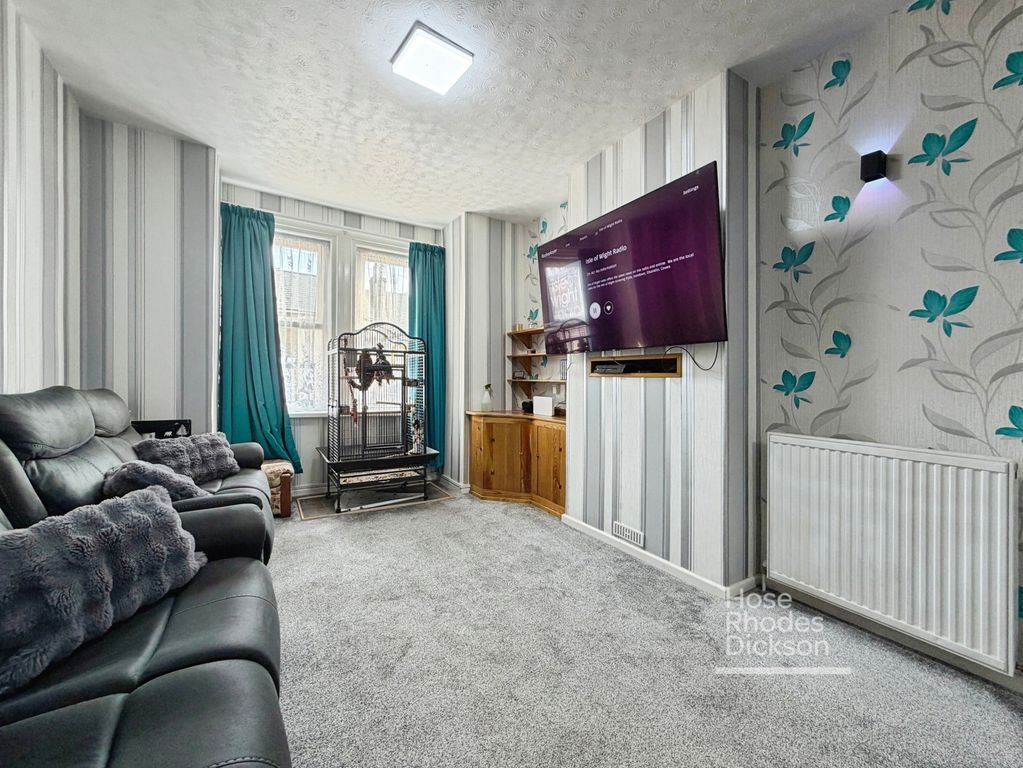 Property photo 3 of 13 Pbox-Img.Jpg