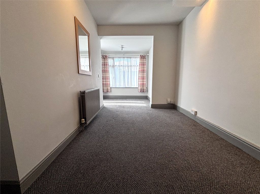 Property photo 3 of 12 Picture No. 20