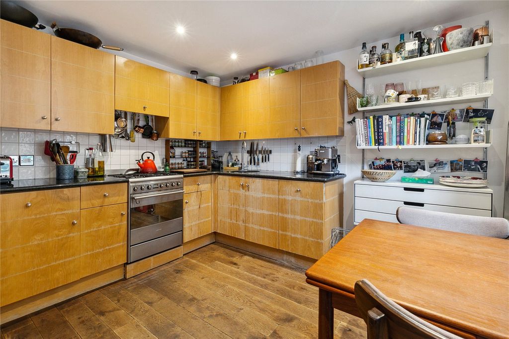 Property photo 2 of 17 Picture No. 09