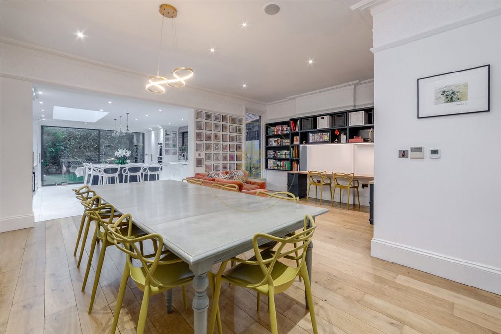 Property photo 3 of 15 Picture No. 07