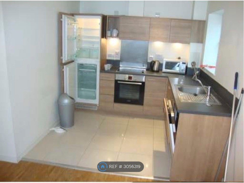 Property photo 3 of 5 Kitchen