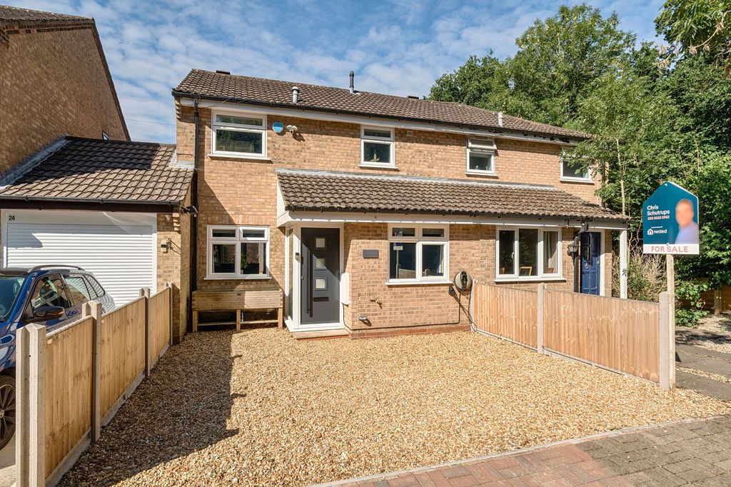 Property photo 1 of 12