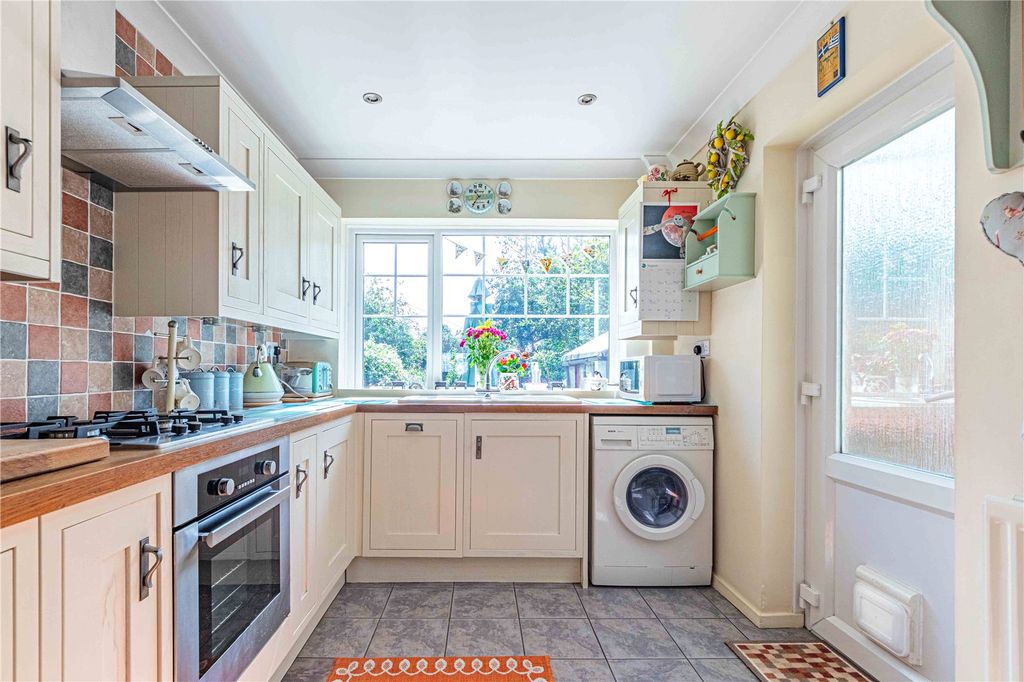 Property photo 2 of 17 Picture No. 09