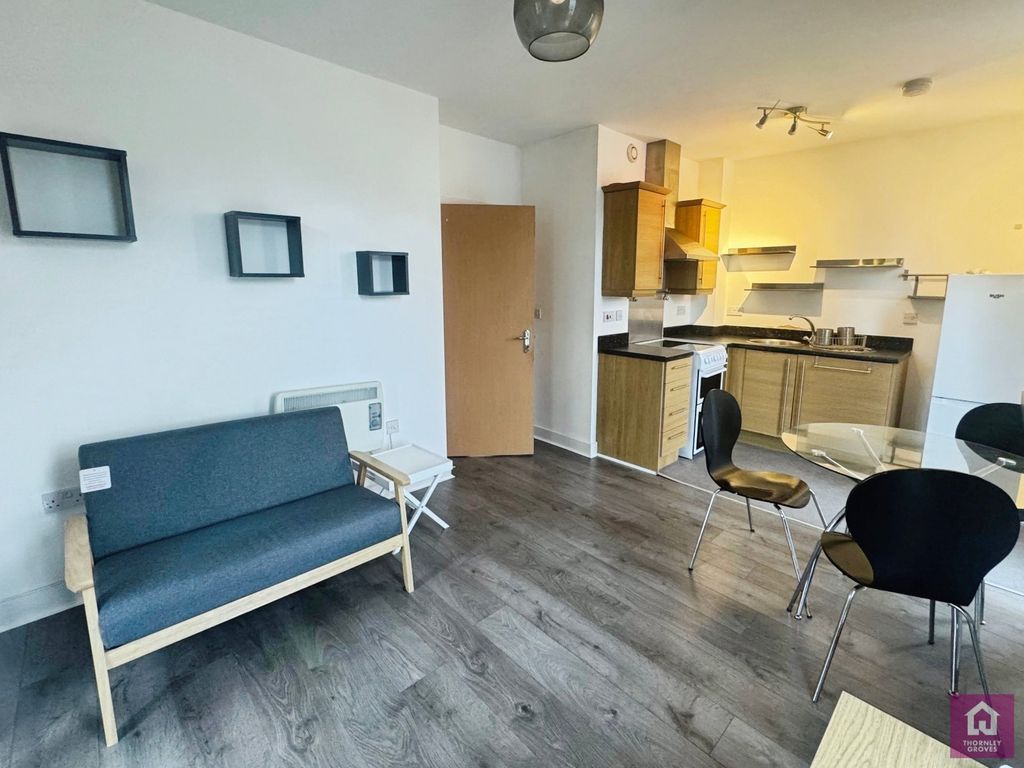 Property photo 3 of 11 Picture No. 16