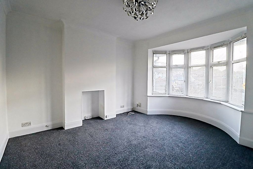 Property photo 1 of 9 Living Room