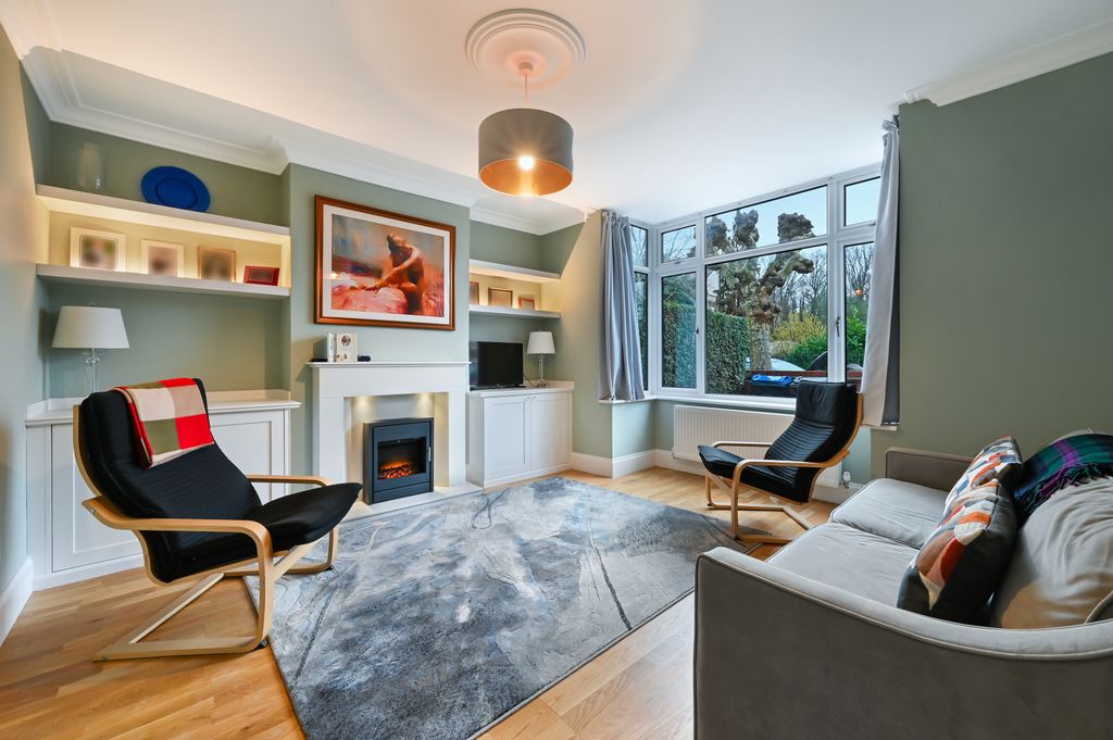 Property photo 3 of 16 Picture No. 15